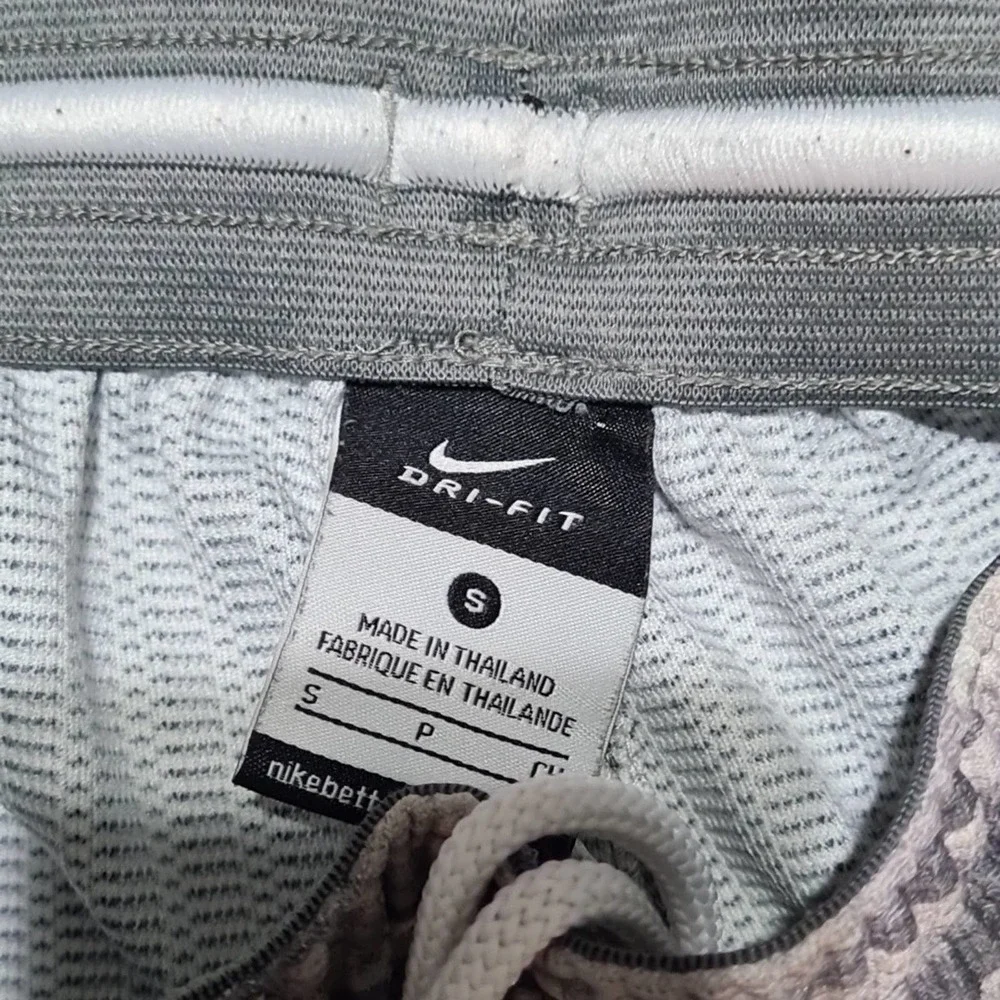 Nike KD Athletic Shorts Size Small